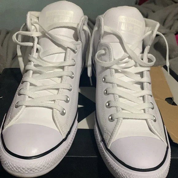 Converse Leather Sneakers - Picture 5 of 7